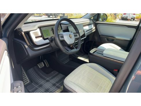 Used 2026 Rivian R1S Premium AWD/4WD image 7
