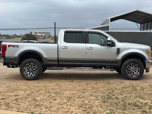 Used 2017 Ford F350 Lariat w/ Lariat Value Package image 6