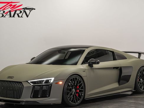 Used 2017 Audi R8 V10 plus image 1