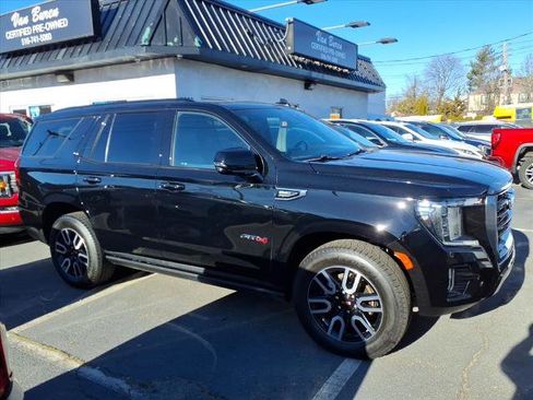 Certified 2023 GMC Yukon AT4 w/ AT4 Premium Package image 3