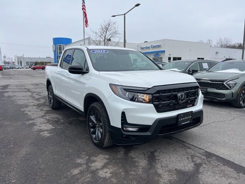 Certified 2025 Honda Ridgeline Sport image 7