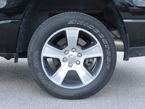 Used 2026 RAM 1500 Express AWD/4WD image 34