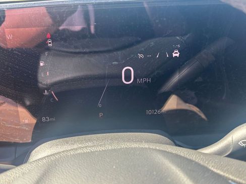 Used 2025 Buick Envista Sport Touring image 9