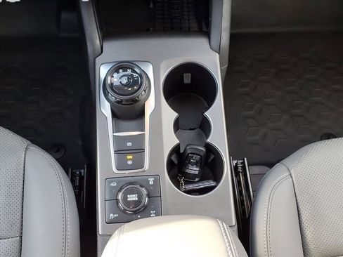 Used 2025 Ford Bronco Sport Badlands image 16