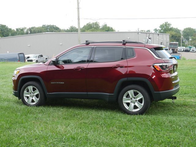 Used 2022 Jeep Compass Latitude AWD/4WD image 7