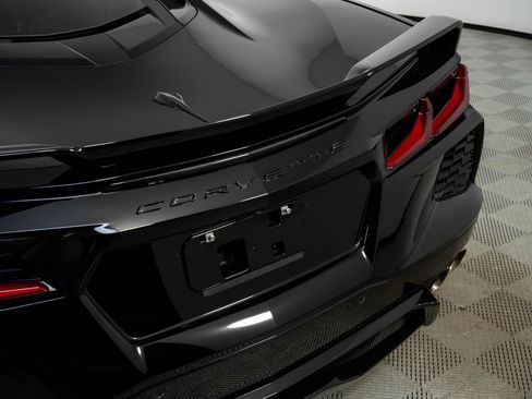 Used 2023 Chevrolet Corvette Stingray Coupe w/ Z51 Performance Package RWD image 28
