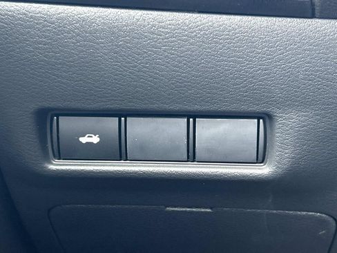 New 2026 Nissan Sentra SR w/ Floor Mat Package FWD image 25