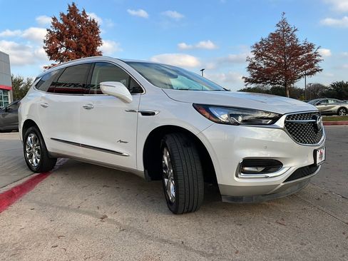 Used 2019 Buick Enclave Avenir w/ Avenir Technology Package image 5