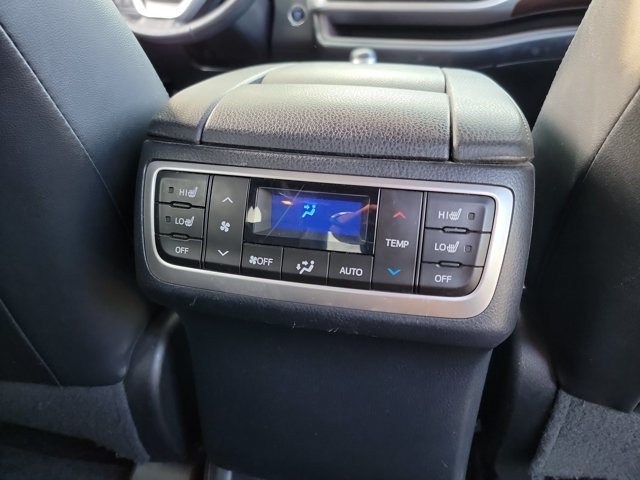 Used 2015 Toyota Highlander Limited Platinum FWD image 17
