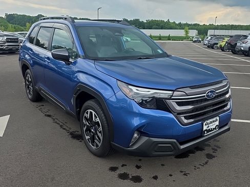 Used 2026 Subaru Forester Premium AWD/4WD image 3