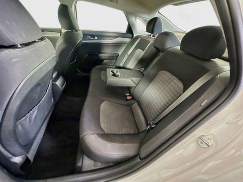 Used 2025 Kia K5 LXS FWD image 27