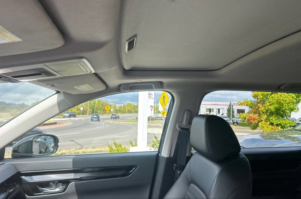 Used 2025 Honda CR-V EX-L image 12