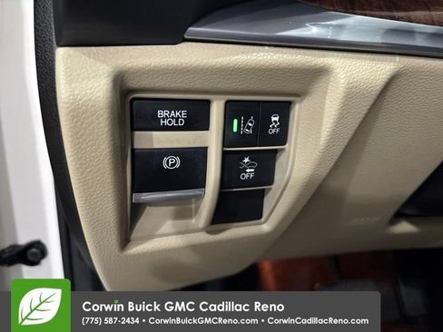 Used 2017 Acura MDX SH-AWD image 31