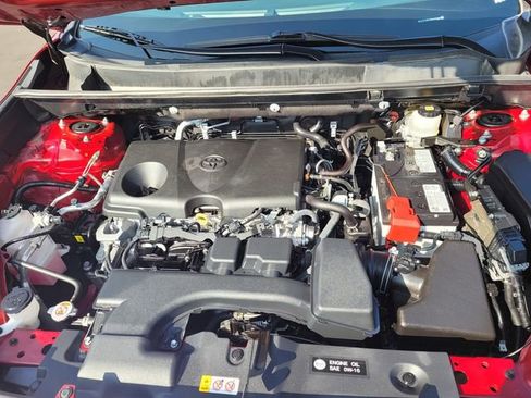 Used 2024 Toyota RAV4 LE image 28