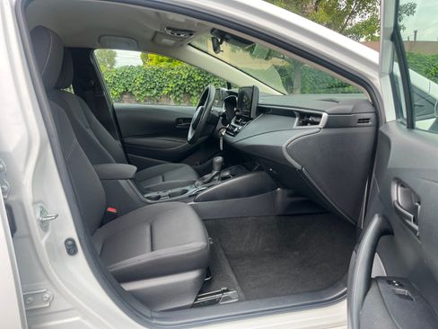 Used 2024 Toyota Corolla LE FWD image 29