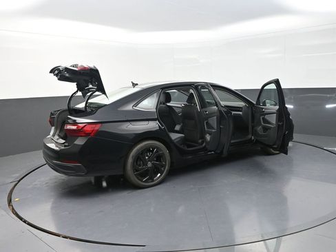 New 2026 Volkswagen Jetta SE image 33