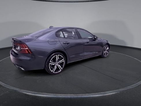 Used 2022 Volvo S60 T8 R-Design AWD/4WD image 8