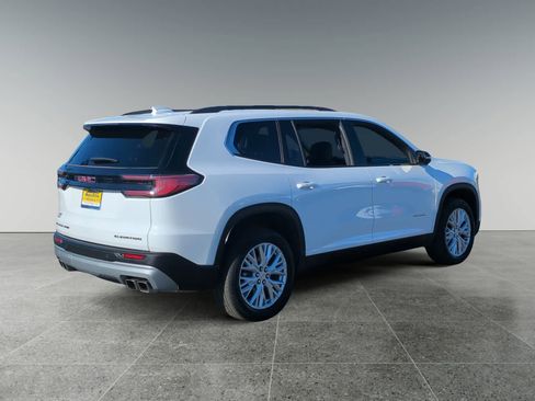 Used 2024 GMC Acadia Elevation image 5