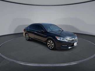 Used 2017 Honda Accord EX video 2