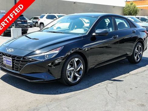 Certified 2023 Hyundai Elantra SEL w/ Convenience Package FWD image 3