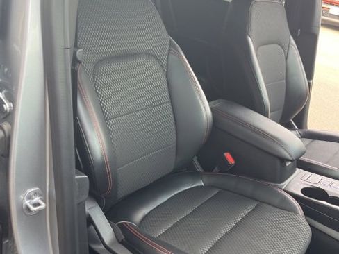 Used 2024 Ford Escape ST-Line image 19