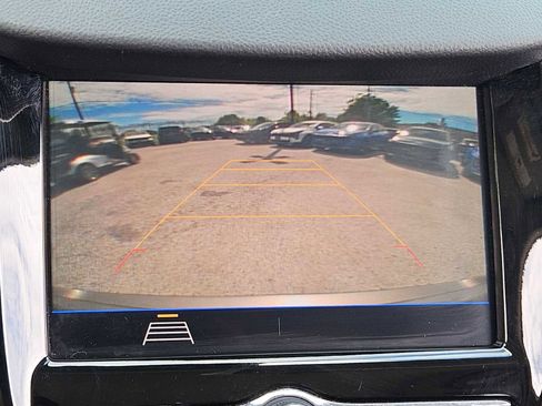 Used 2021 Chevrolet Trax LT w/ Driver Confidence Package image 21