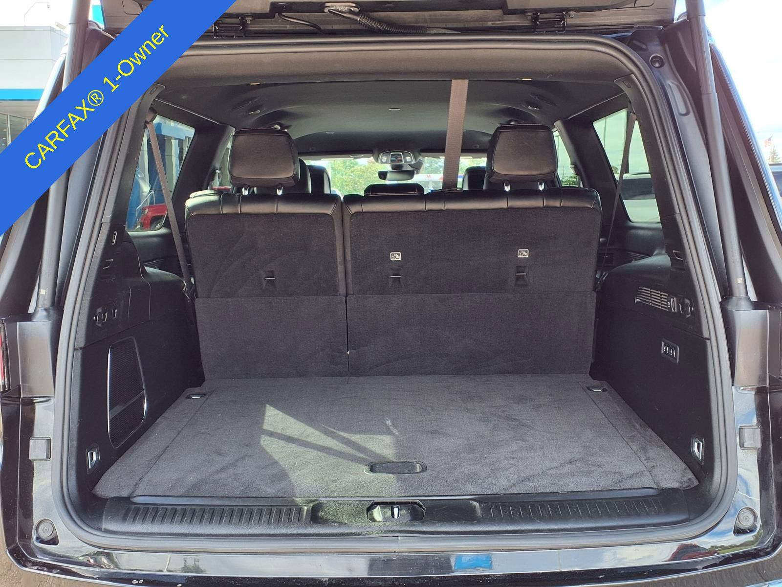 Used 2024 Jeep Wagoneer L Series II w/ Flexible Seating Group RWD image 11