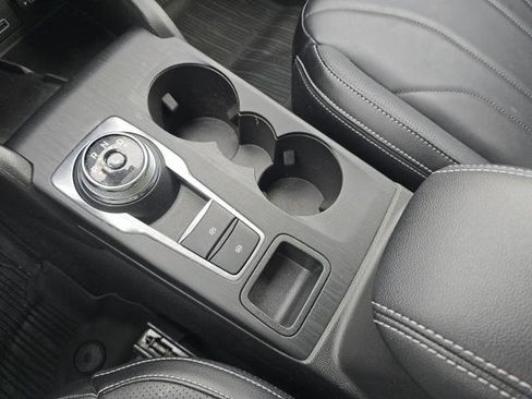 Certified 2025 Ford Escape SE w/ PHEV Premium Package FWD image 27