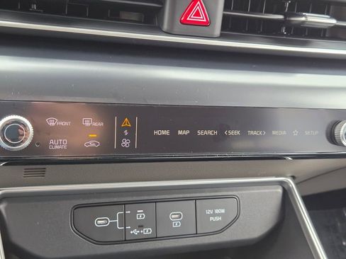 New 2026 Kia Carnival FWD image 31