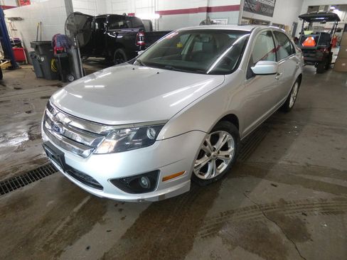 Used 2012 Ford Fusion SE image 1