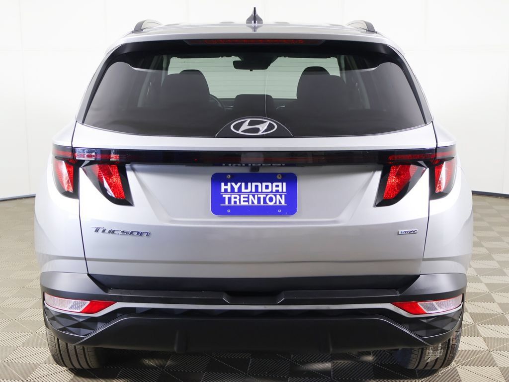 Certified 2024 Hyundai Tucson SEL AWD/4WD image 12