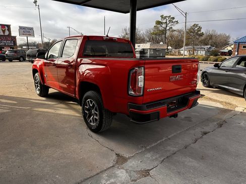 Used 2015 GMC Canyon SLE w/ All-Terrain Package image 6