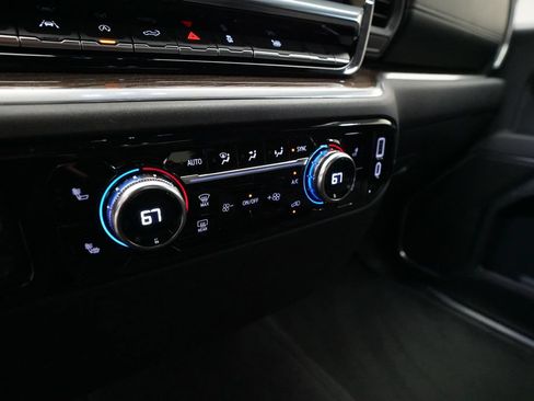 Used 2025 GMC Sierra 1500 Elevation AWD/4WD image 19