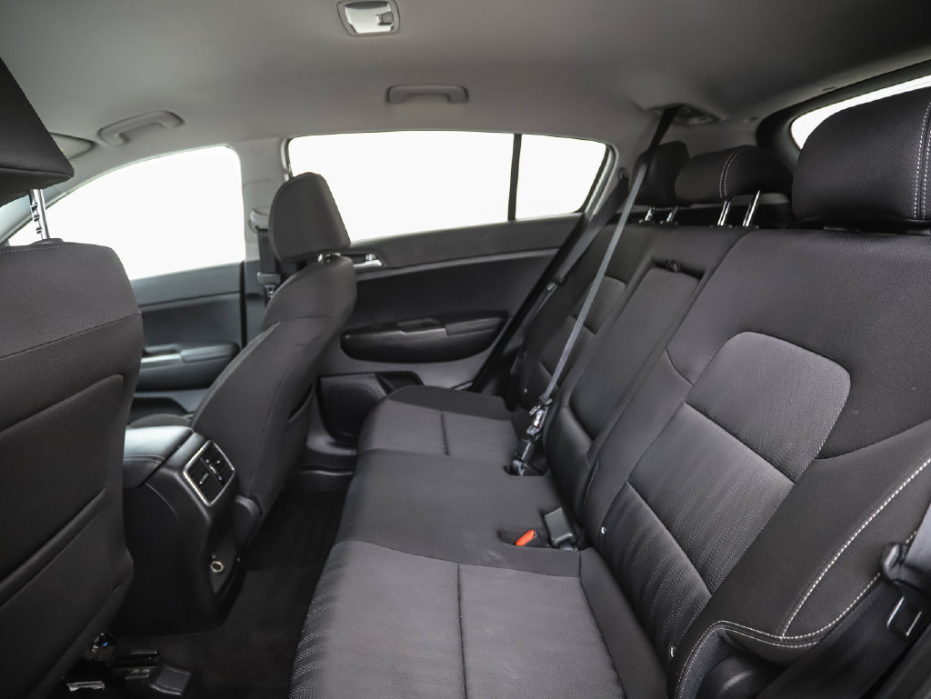 Used 2020 Kia Sportage LX AWD/4WD image 21