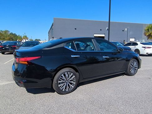 New 2025 Nissan Altima 2.5 SV w/ SV Premium Package image 4
