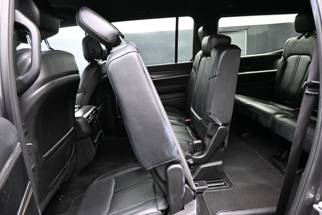 Used 2024 Jeep Wagoneer Series II AWD/4WD image 27