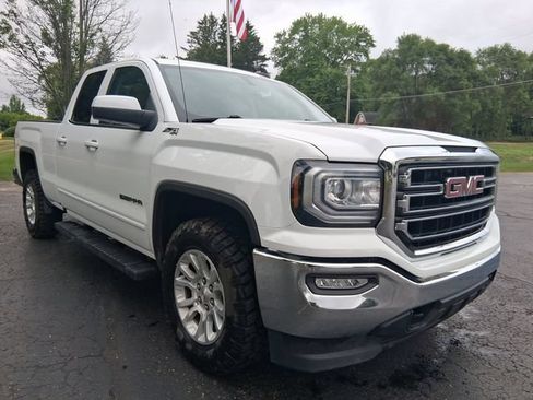 Used 2019 GMC Sierra 1500 SLE w/ SLE Value Package AWD/4WD image 7