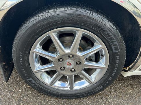 Used 2011 Cadillac DTS Luxury image 27