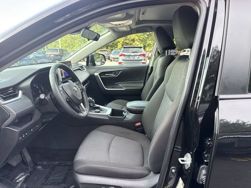 Used 2024 Toyota RAV4 XLE w/ Convenience Package AWD/4WD image 13