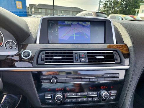 Used 2012 BMW 650i xDrive Convertible image 18