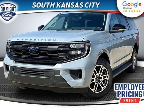 New 2025 Ford Expedition Active AWD/4WD image 1
