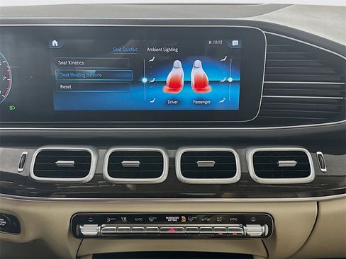 Used 2020 Mercedes-Benz GLE 350 w/ Premium Package image 18