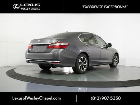 Used 2017 Honda Accord EX-L image 6