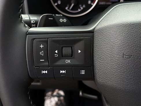 Used 2026 Nissan Rogue Dark Armor FWD image 18