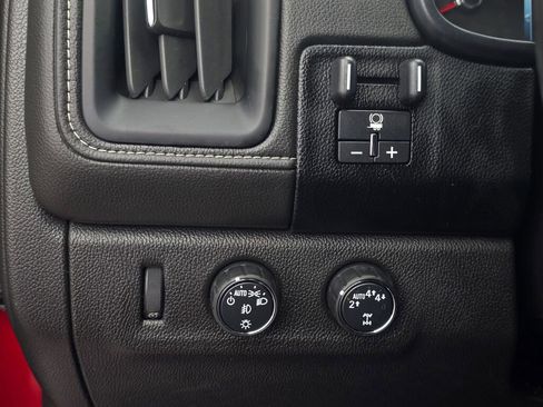 Used 2018 GMC Canyon Denali AWD/4WD image 22