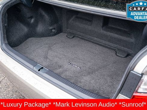 Used 2018 Lexus ES 300h FWD image 32