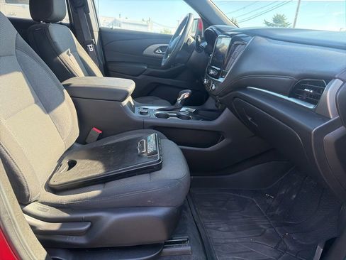 Used 2023 Chevrolet Traverse LT AWD/4WD image 22