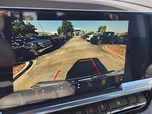 New 2026 GMC Sierra 2500 SLT w/ SLT Convenience Package image 28