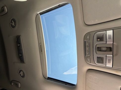 Used 2021 Kia Telluride S FWD image 13