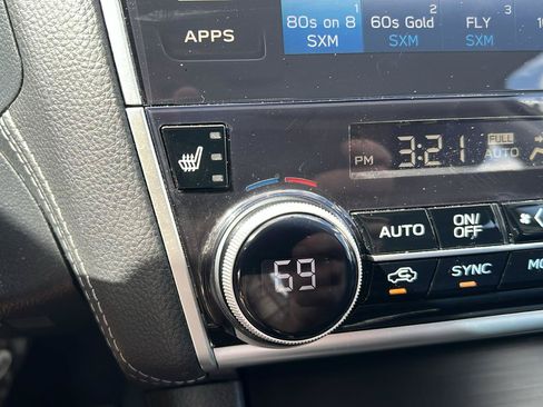 Used 2019 Subaru Legacy 2.5i Premium AWD/4WD image 23